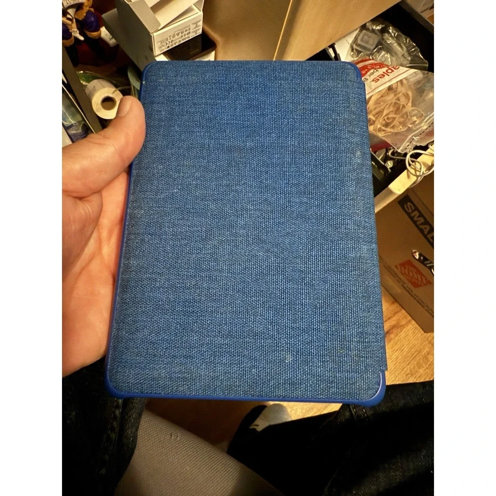Amazon Kindle PQ94WIF Paperwhite 10th Generation 8GB eReader Tablet